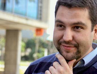 blue-red-antiguo-alumno2