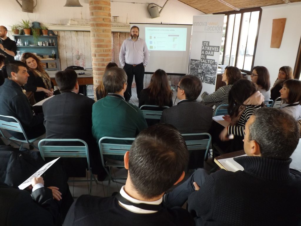 innovayaccion-felicidad-trabajo-Gallego