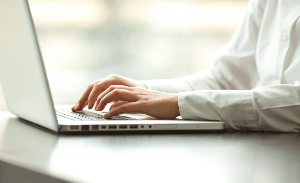 blue-red-teletrabajo